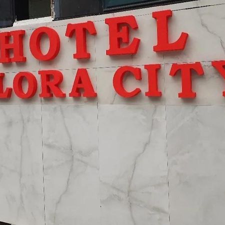 Hotel Vlora City Екстериор снимка
