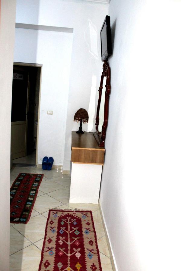 Hotel Vlora City Екстериор снимка
