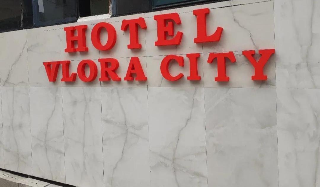 Hotel Vlora City Екстериор снимка