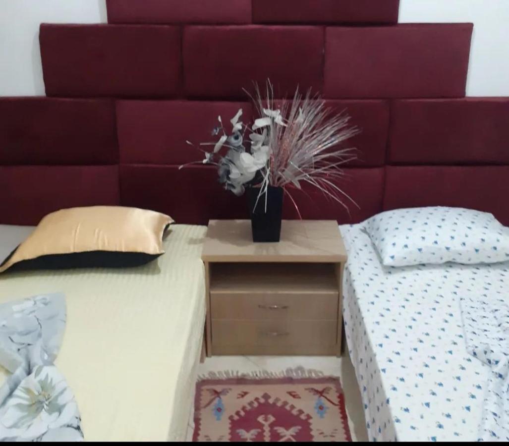 Hotel Vlora City Екстериор снимка
